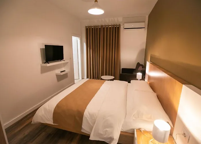 ホテル Sidi ティラナ